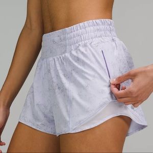 new with tag Lululemon pastel blue/gravel dust Hotty Hot high rise Shorts Size 6